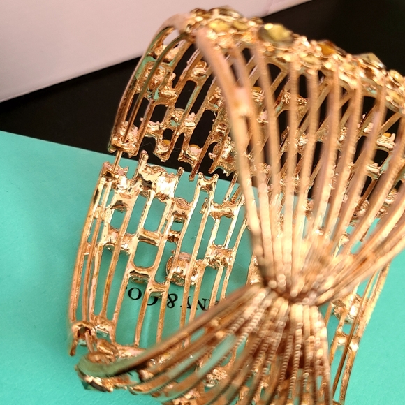 Bracelet Cuff - Picture 7 of 12